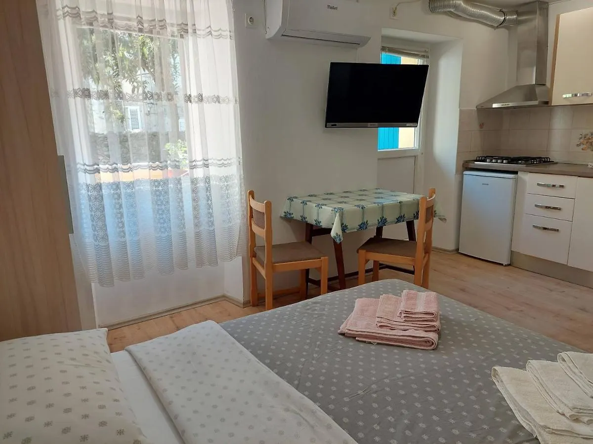 Rooms Mario Cres Affittacamere